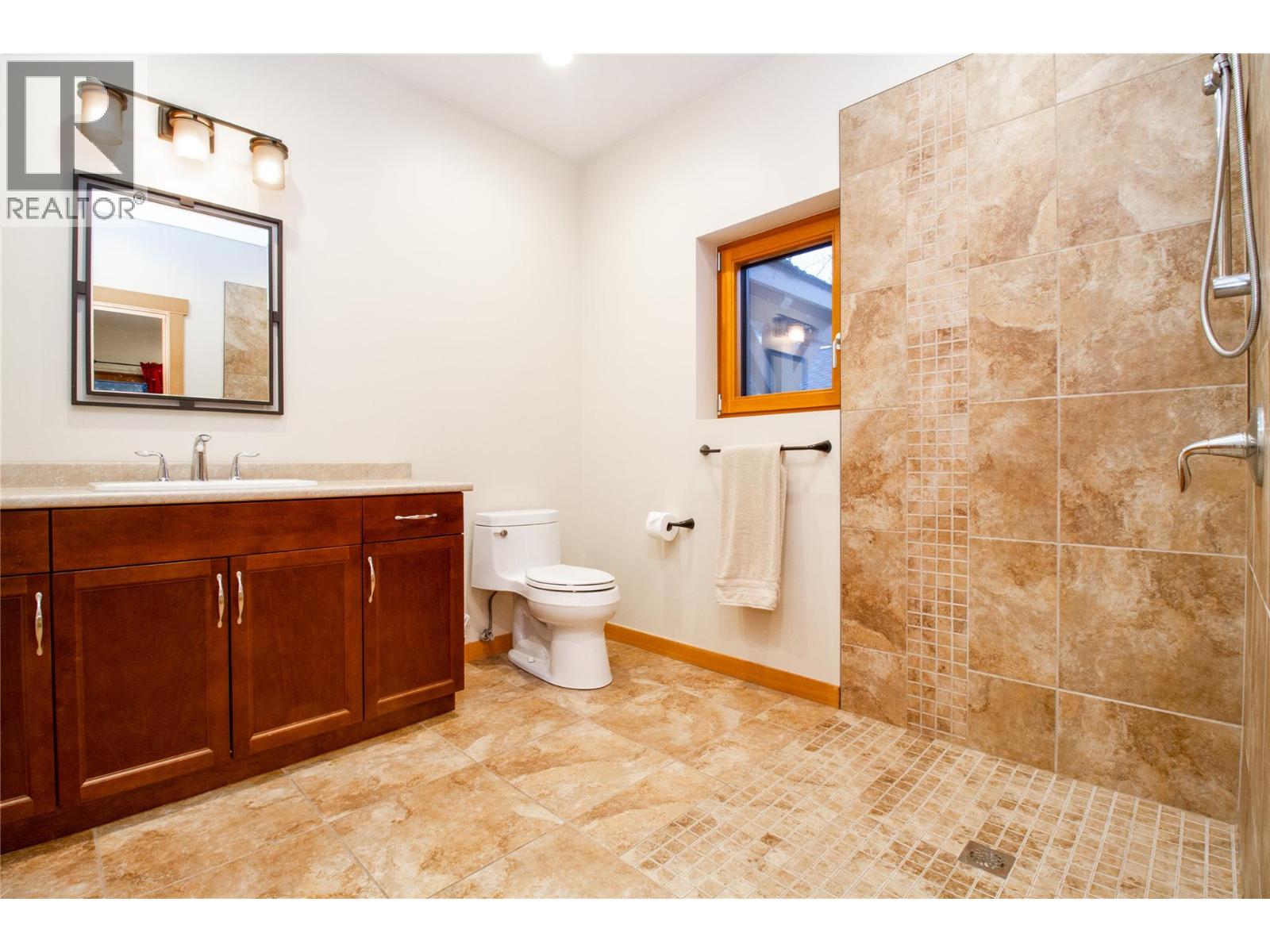  3266 Airport Way, Revelstoke