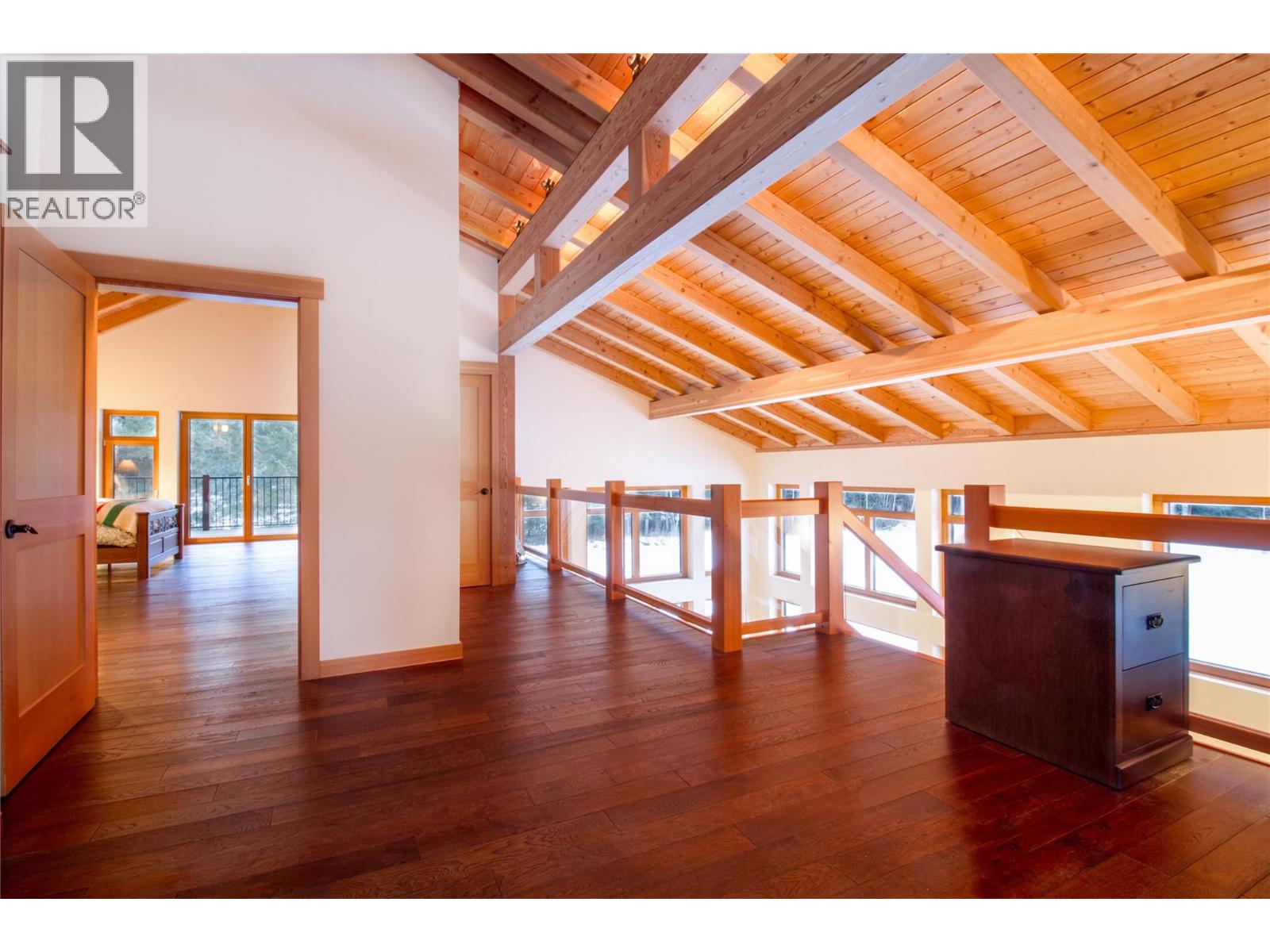  3266 Airport Way, Revelstoke