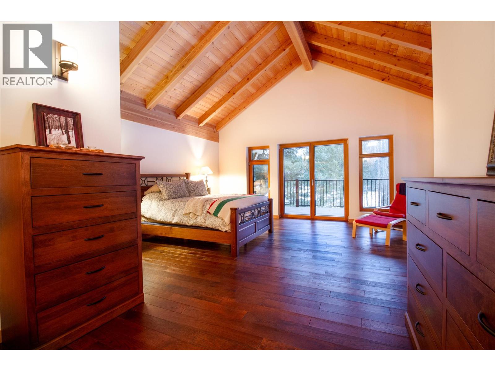  3266 Airport Way, Revelstoke