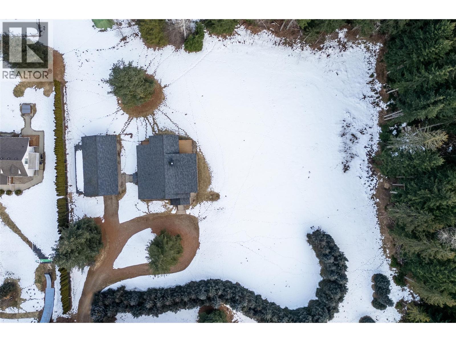  3266 Airport Way, Revelstoke