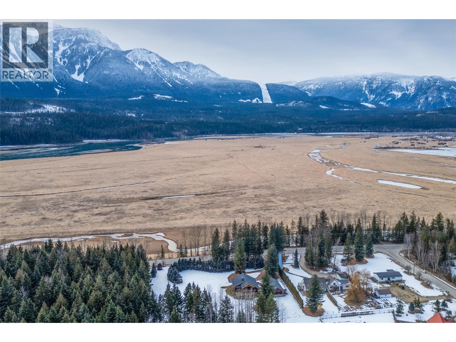  3266 Airport Way, Revelstoke