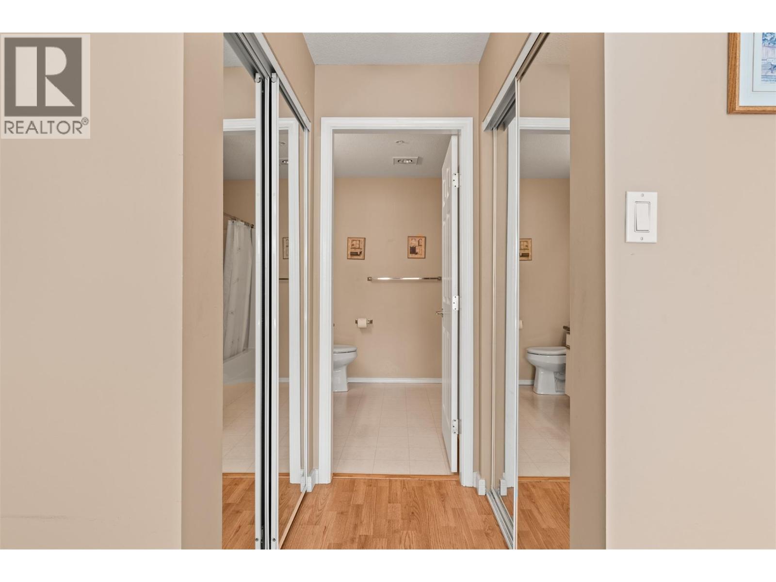 #304 3805 30 Avenue - 28