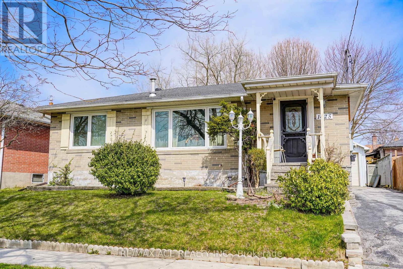 1425 LAKEFIELD DRIVE - Photo 3 of 50, Oshawa (Lakeview), Ontario