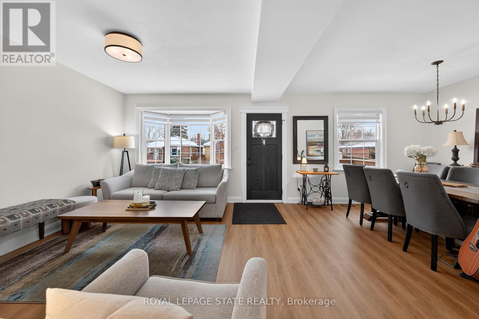 13 CAMERON AVENUE - Photo 5 of 49, Hamilton (Dundas), Ontario