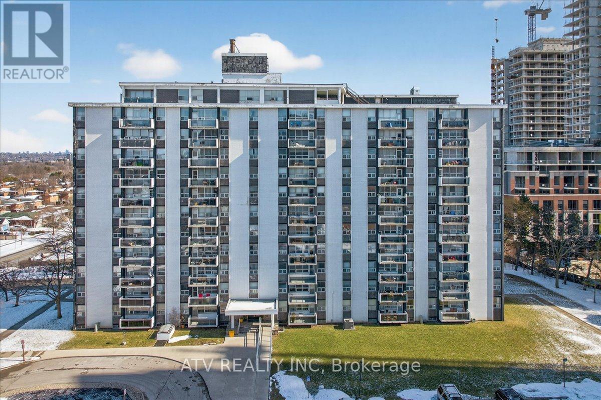 151 La Rose Avenue 804