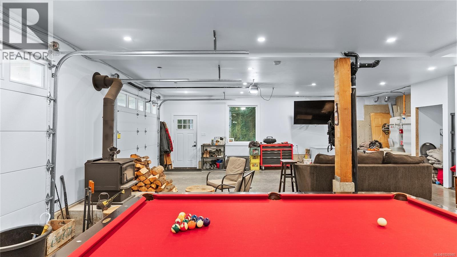 1550 Olympic Dr, Shawnigan Lake