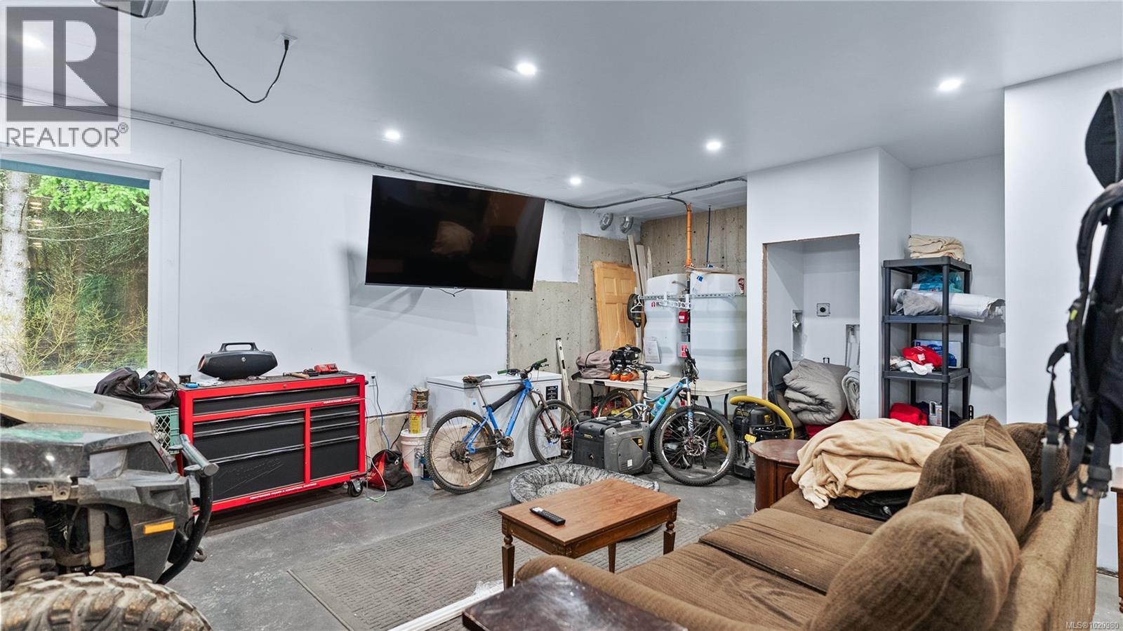 1550 Olympic Dr, Shawnigan Lake