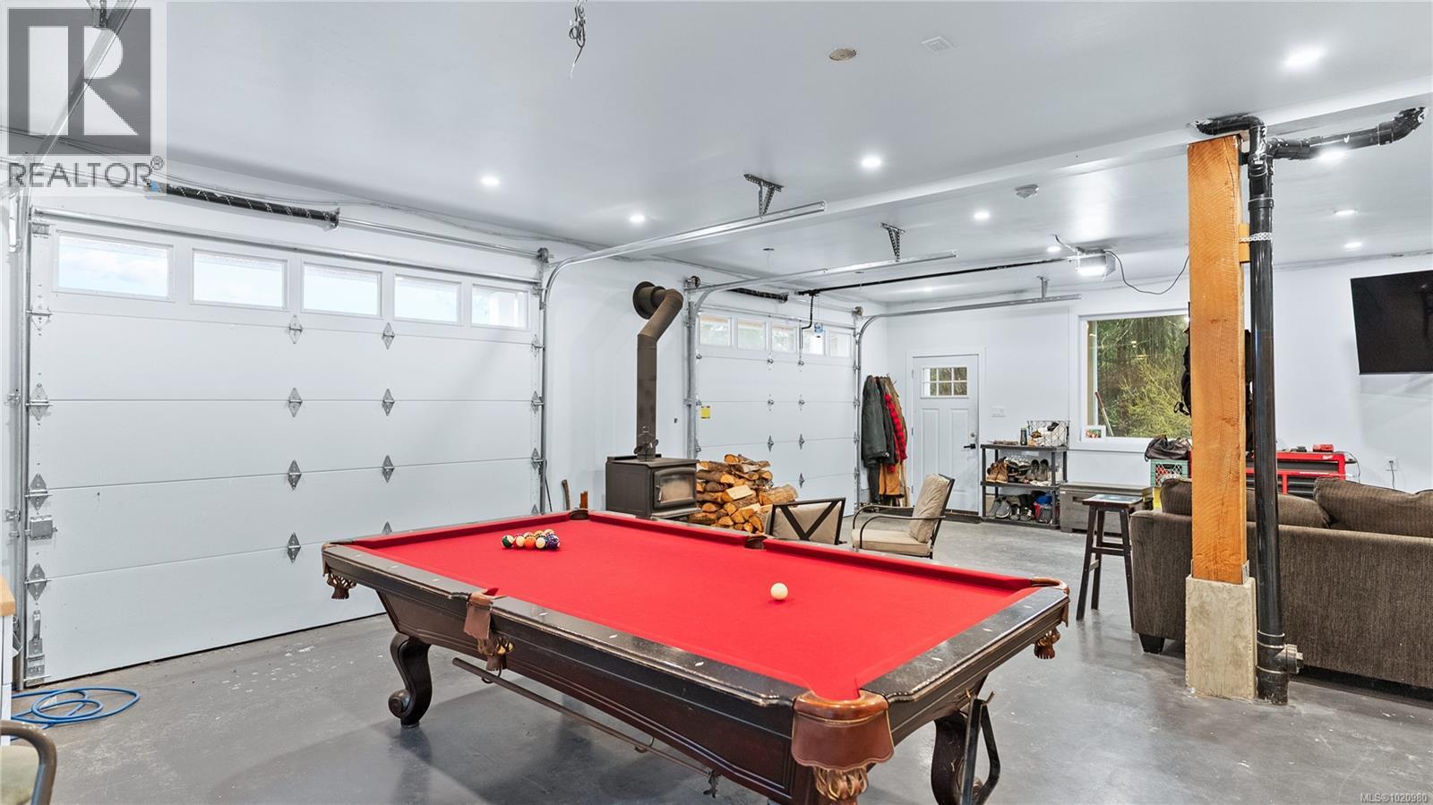 1550 Olympic Dr, Shawnigan Lake