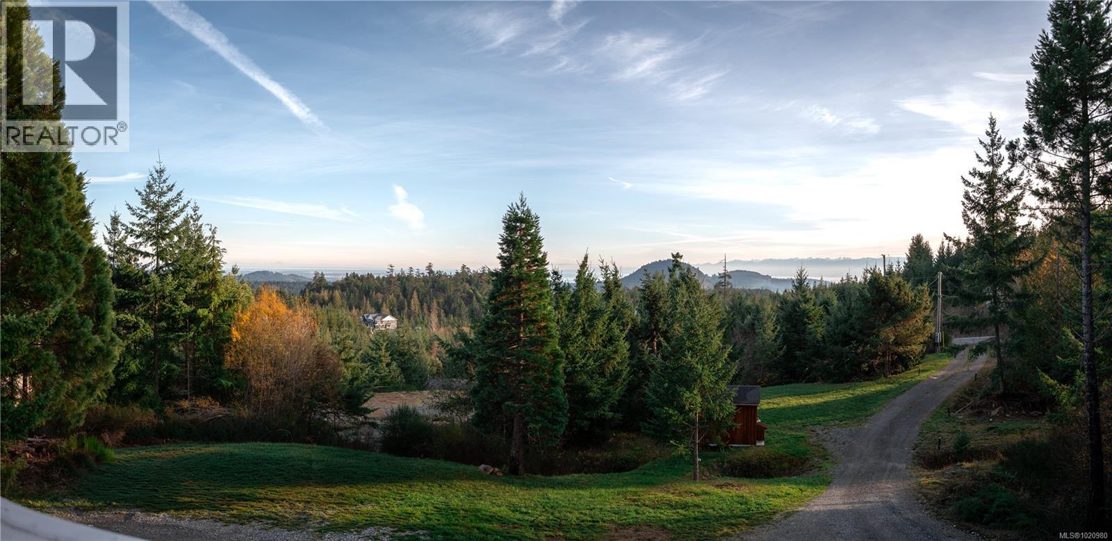 1550 Olympic Dr, Shawnigan Lake