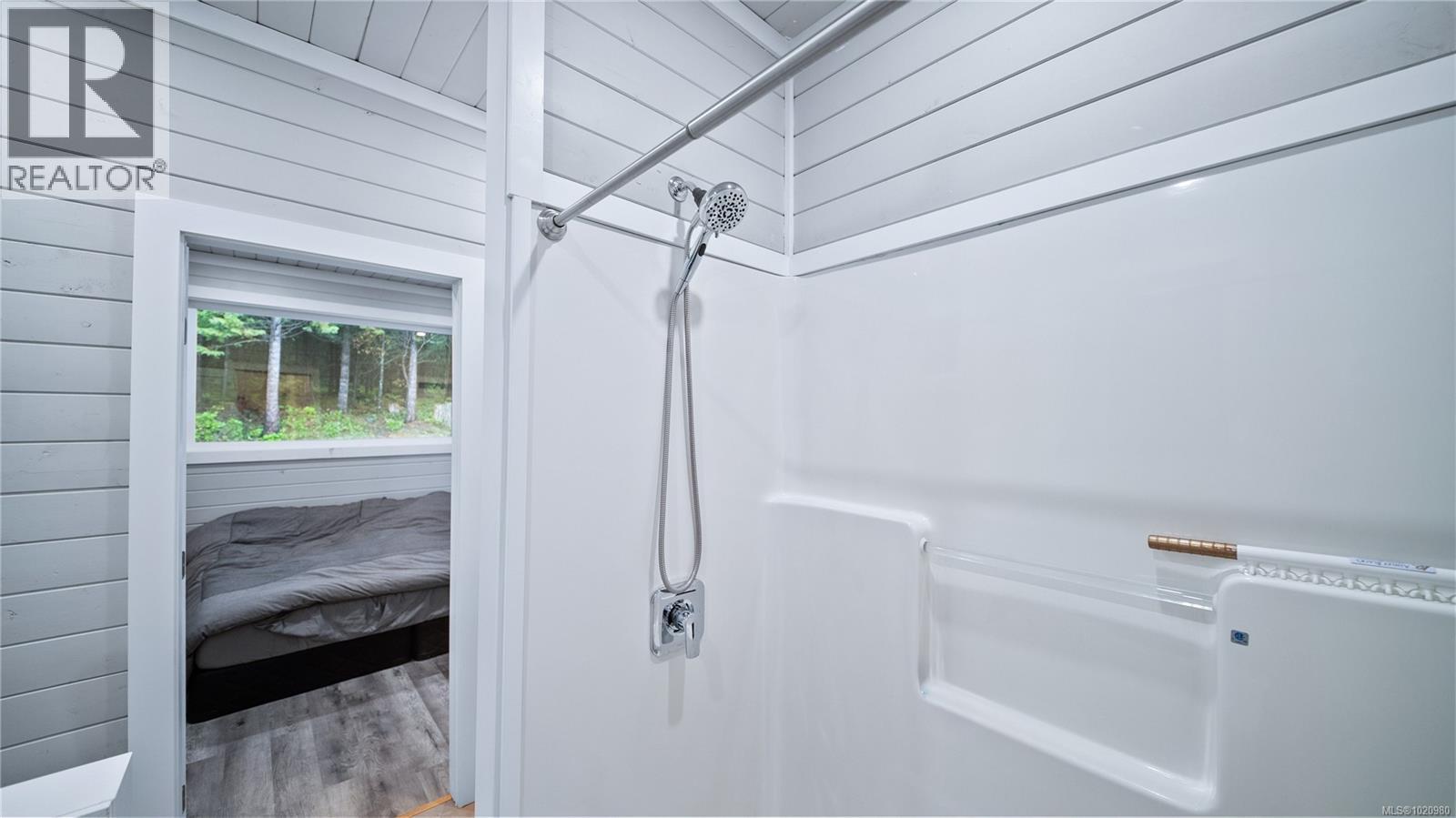 1550 Olympic Dr, Shawnigan Lake