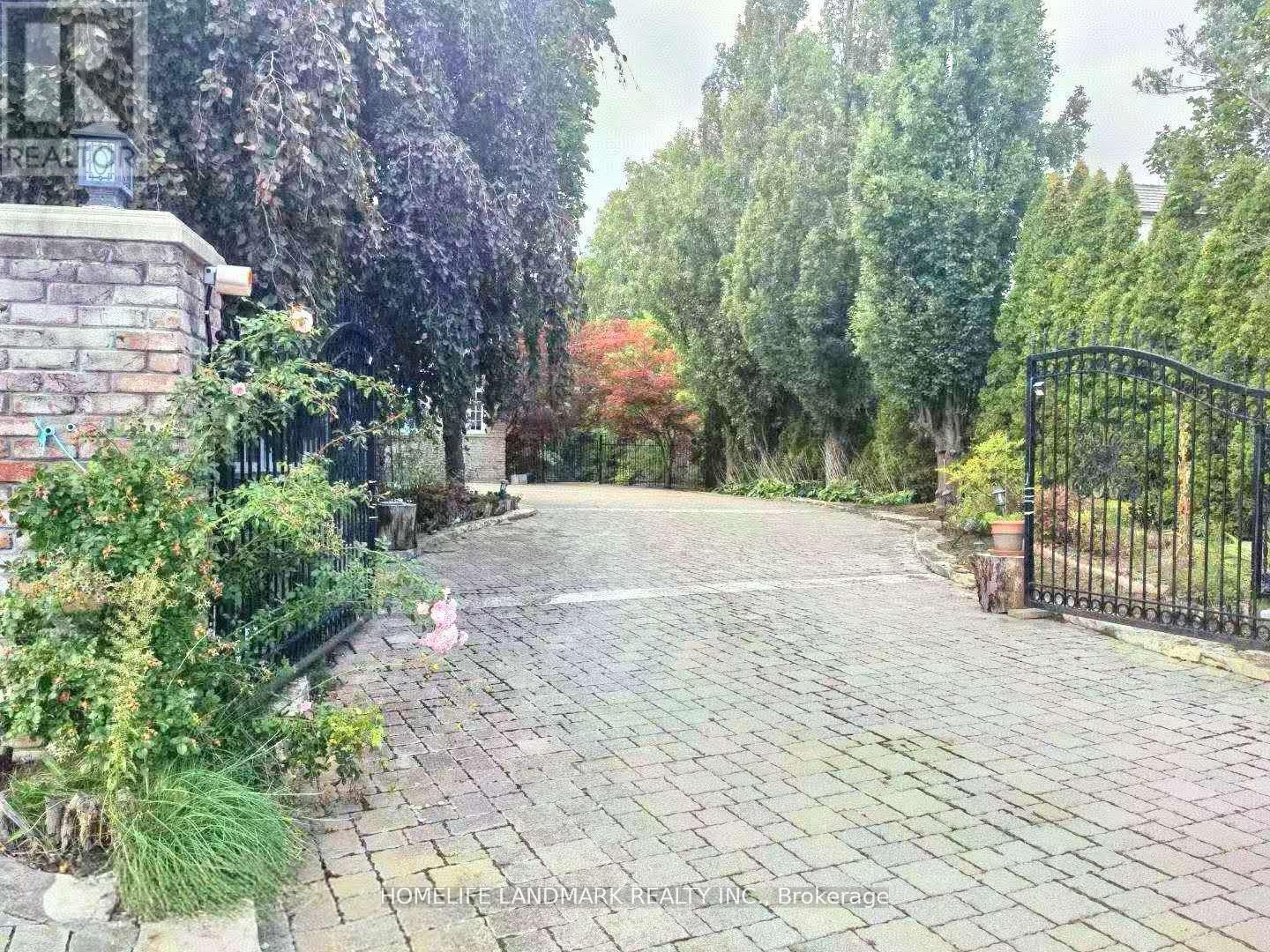 42 MARYVALE CRESCENT - 2