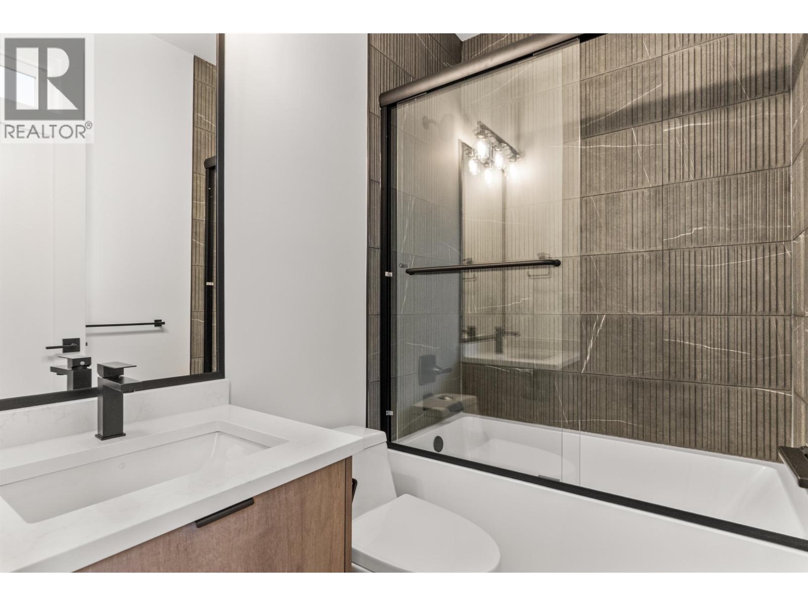 1616 BRAID ROAD, Delta