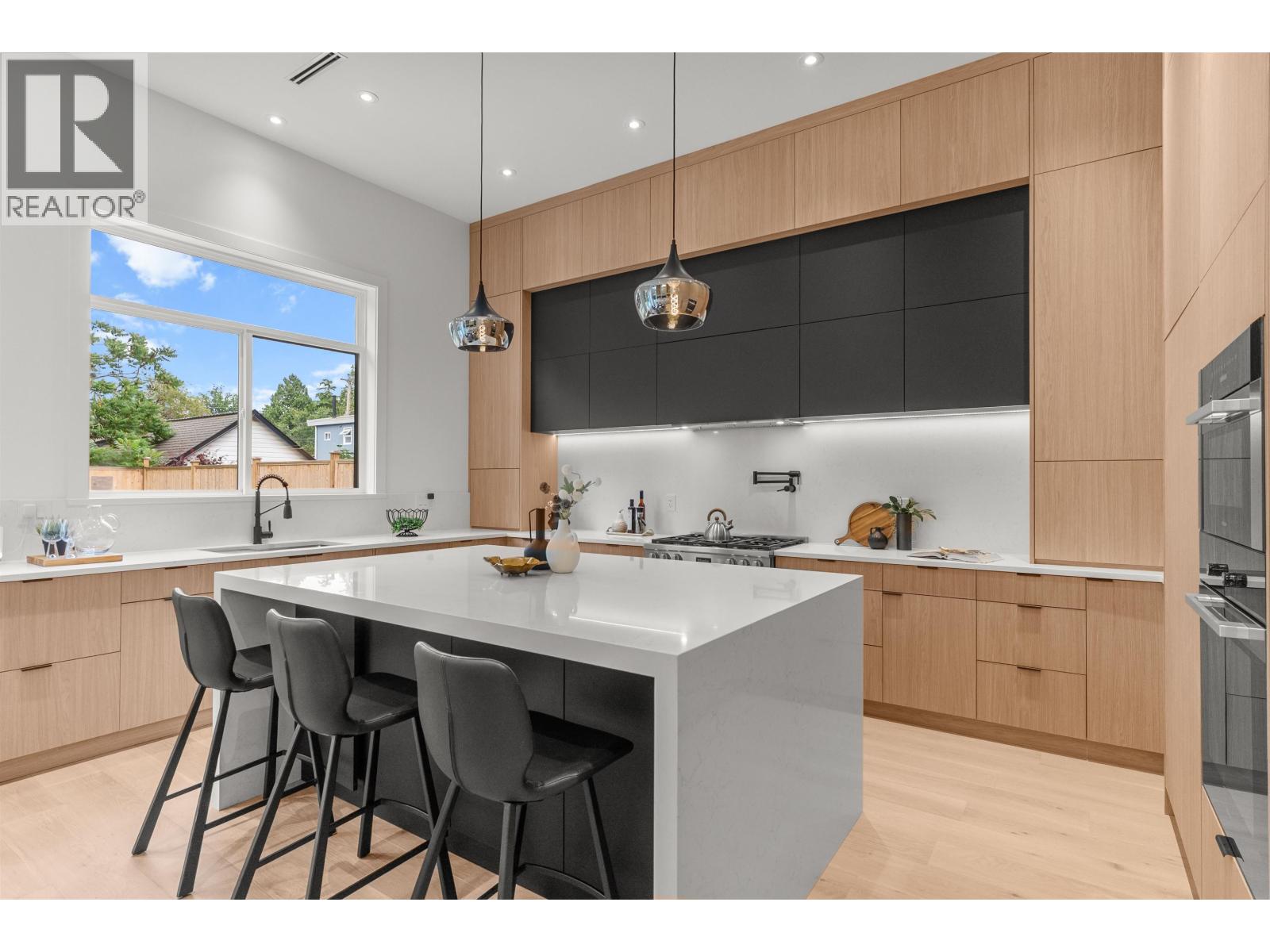 1616 BRAID ROAD, Delta