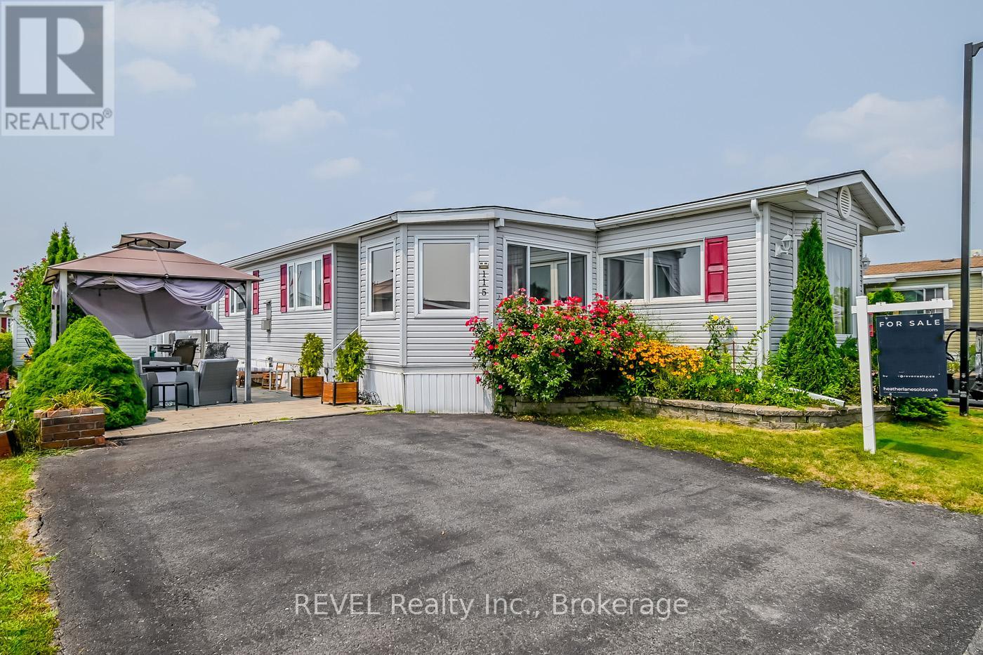 #115 3033 TOWNLINE ROAD - 1