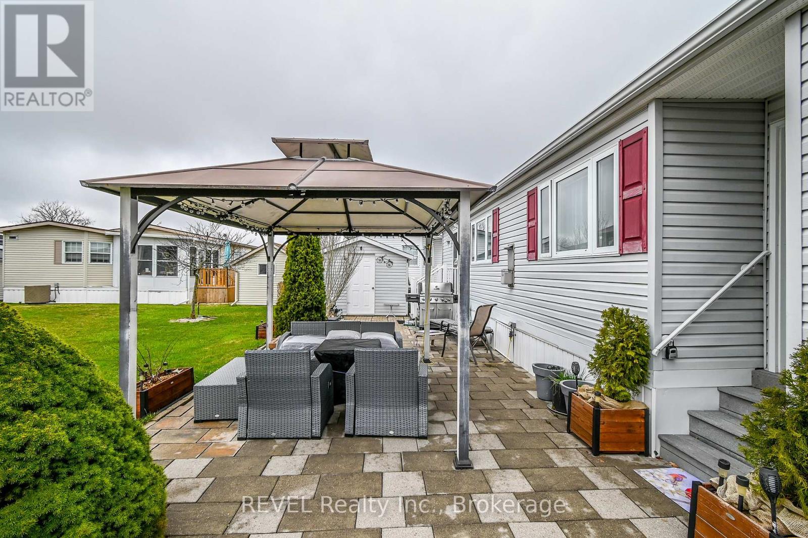 #115 3033 TOWNLINE ROAD - 27