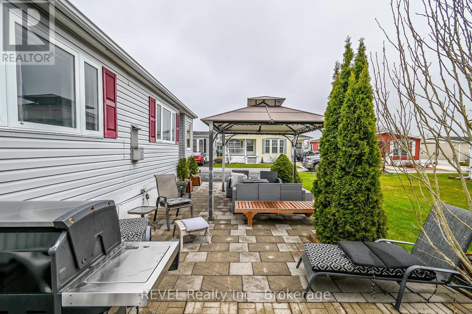 #115 3033 TOWNLINE ROAD - 30