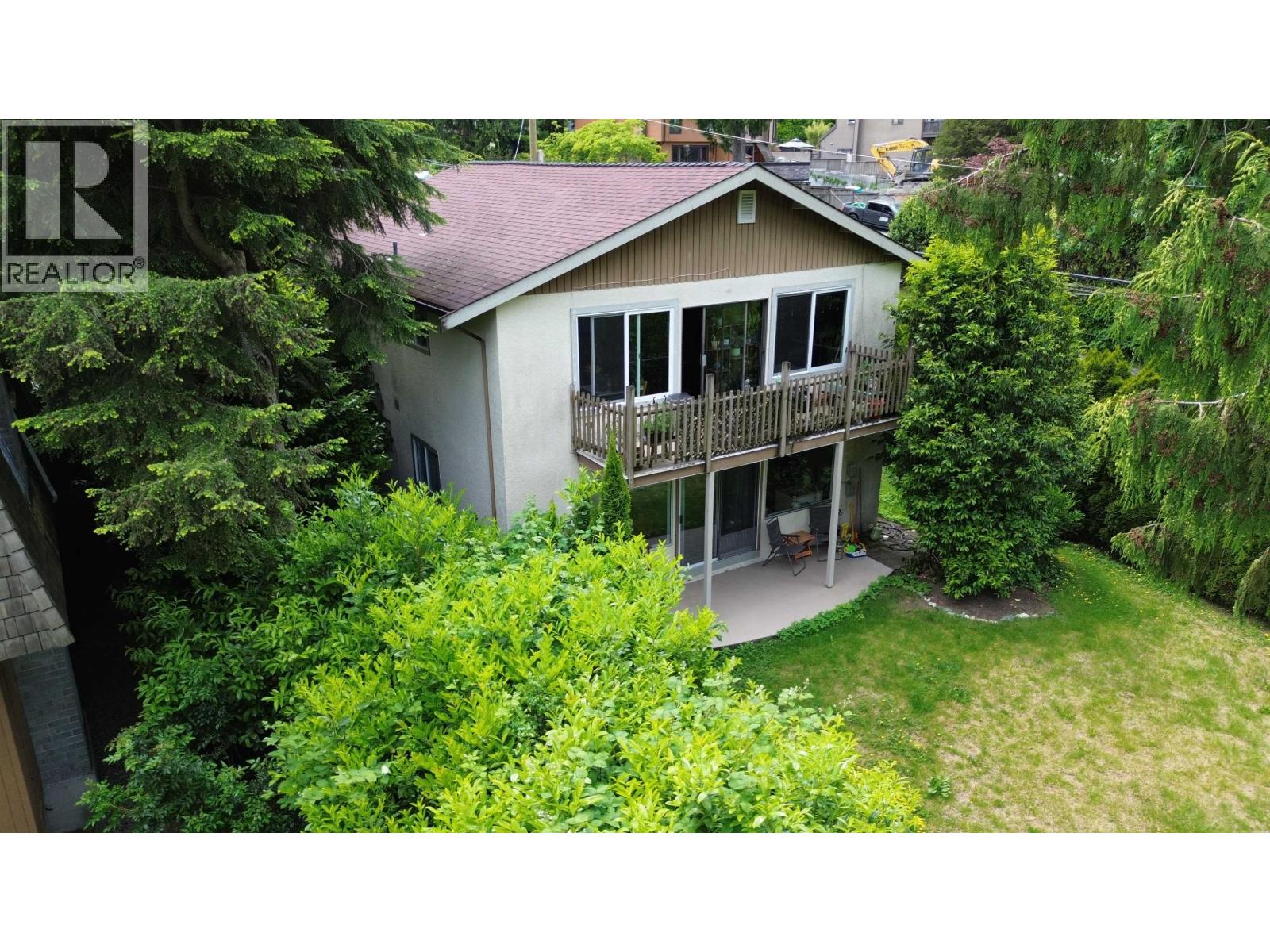 6388 DOUGLAS STREET, West Vancouver