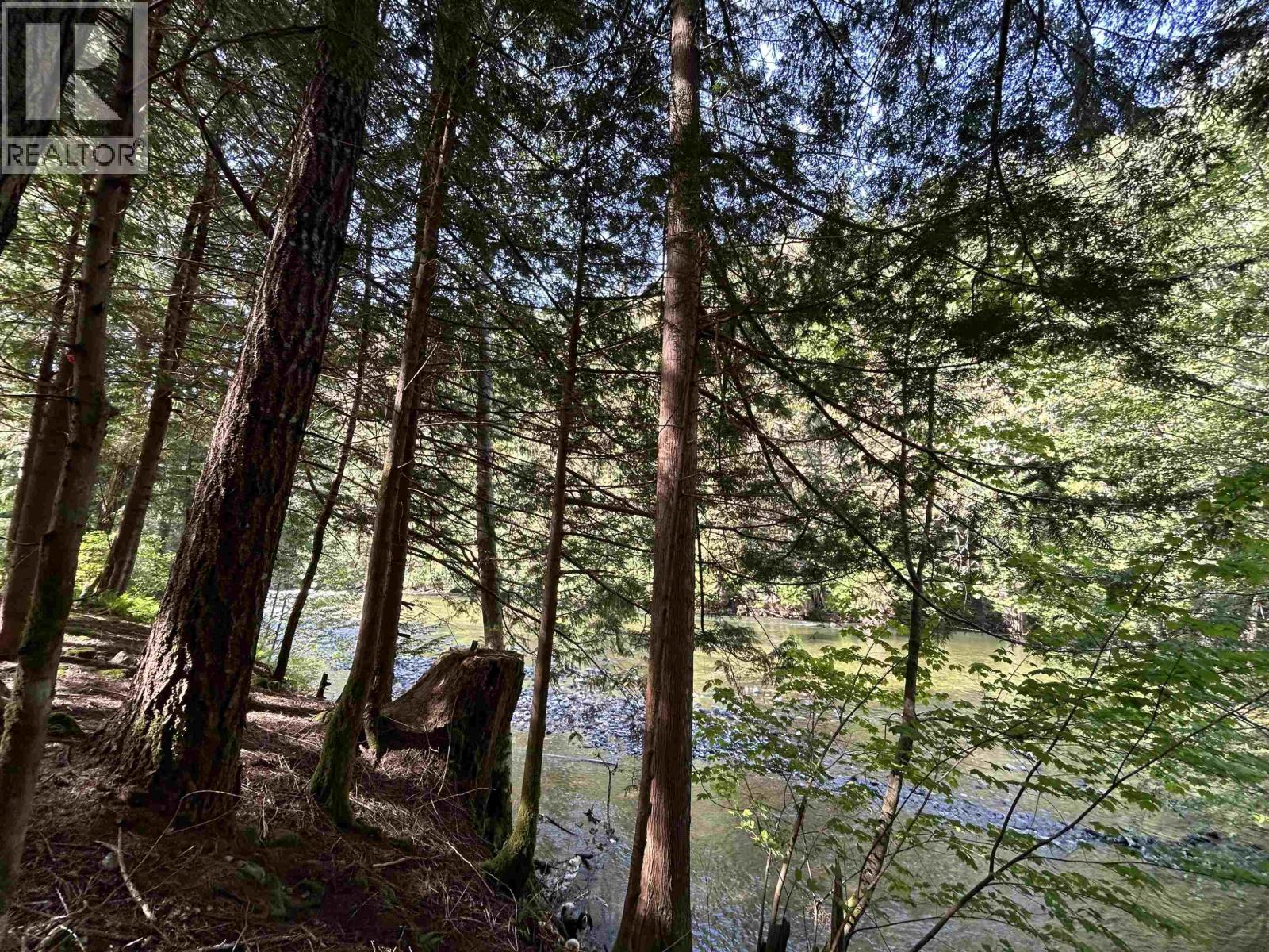 9063 PARADISE VALLEY ROAD, Squamish