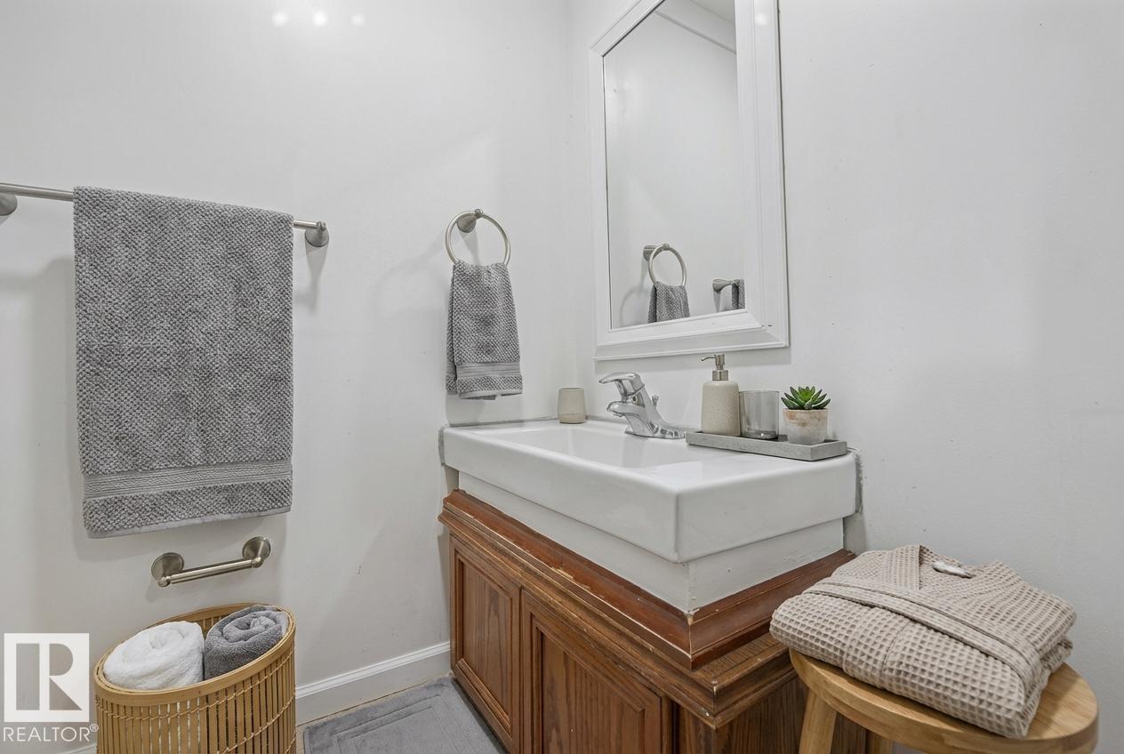 13211 71 ST NW - 27