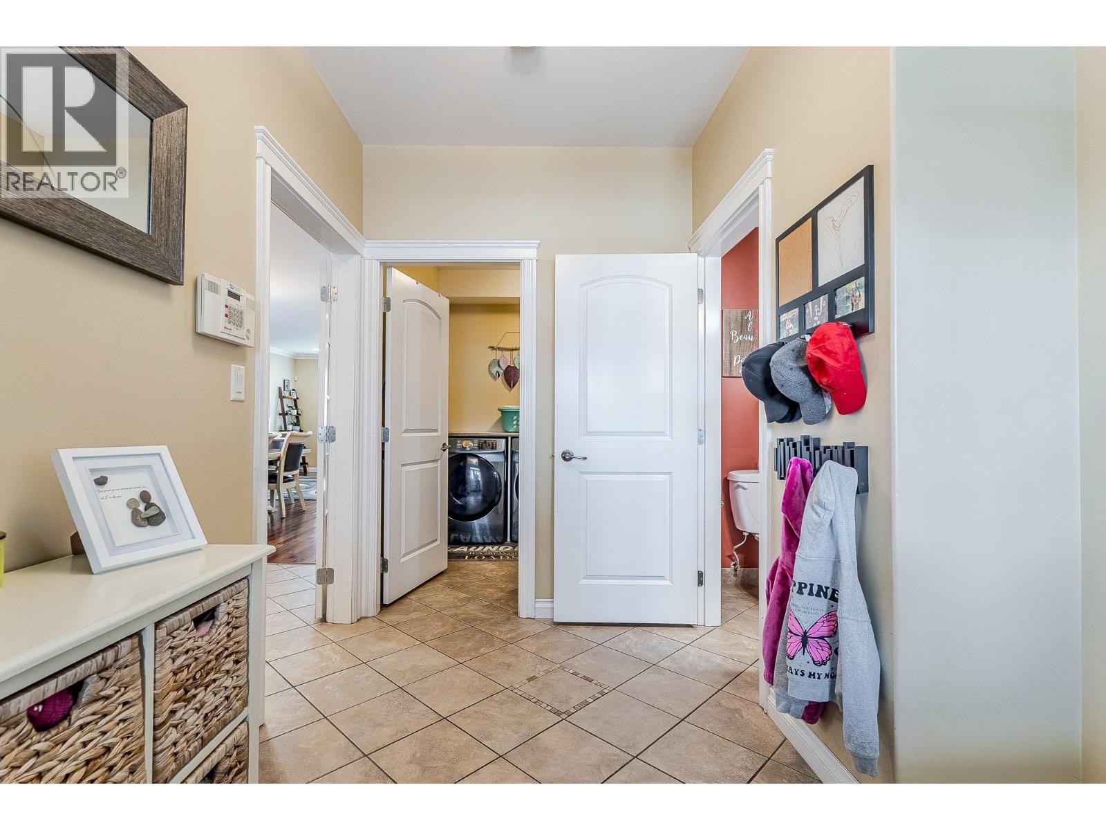 2240 JACKSON Avenue, Merritt