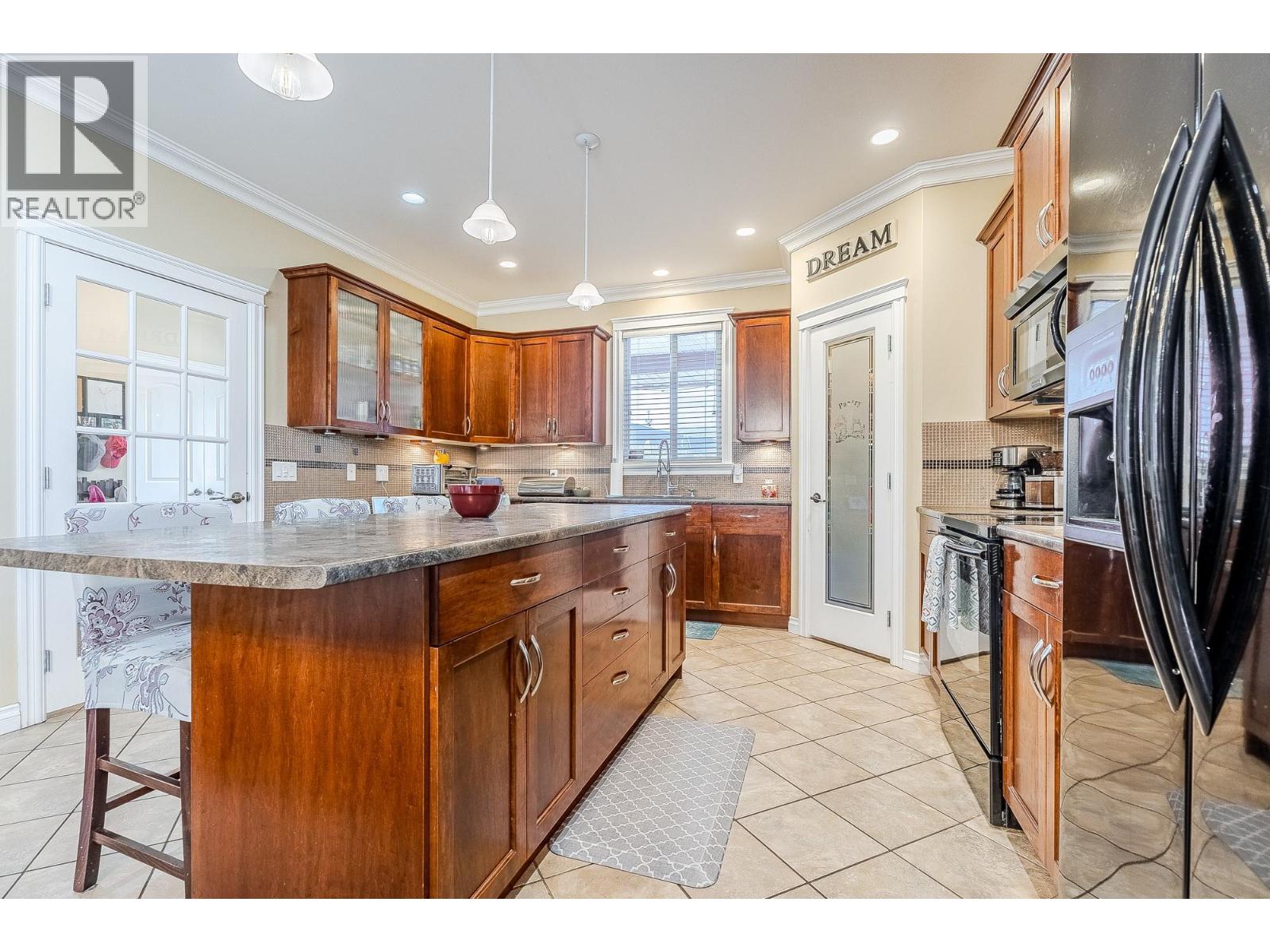 2240 JACKSON Avenue, Merritt