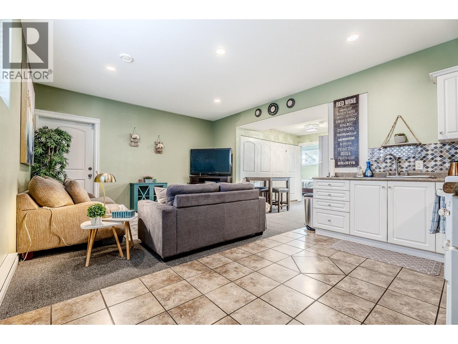 2240 JACKSON Avenue, Merritt