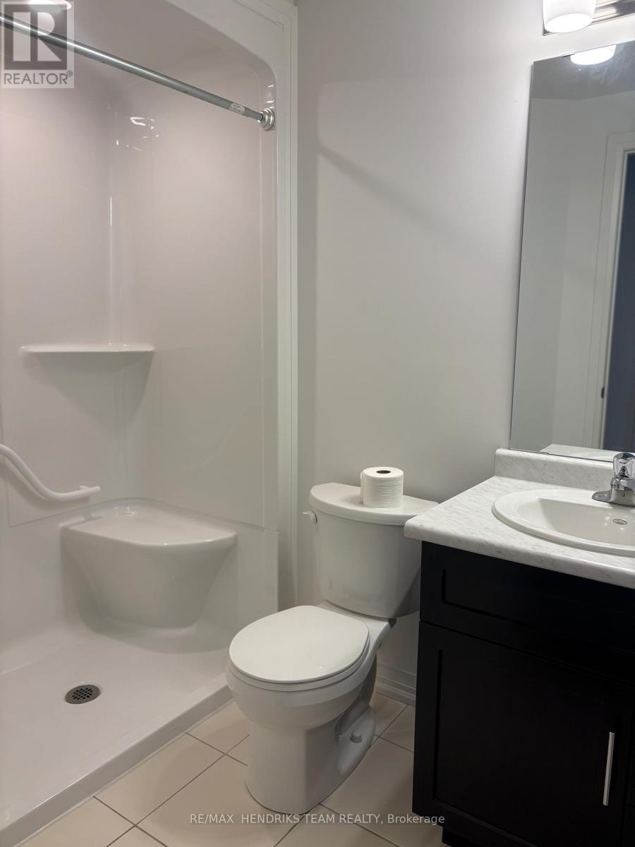 BASEMENT UNIT ONLY - 146 BUR OAK DRIVE - Photo 5 of 8, Thorold (Confederation Heights), Ontario