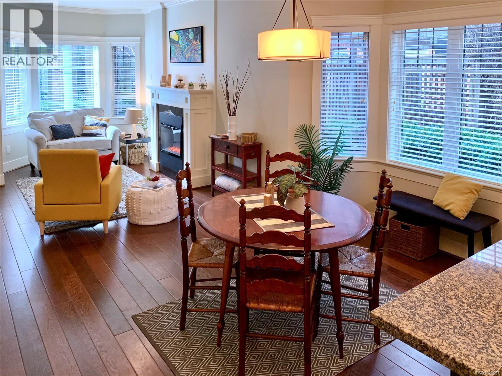 15 675 Superior Street, Victoria