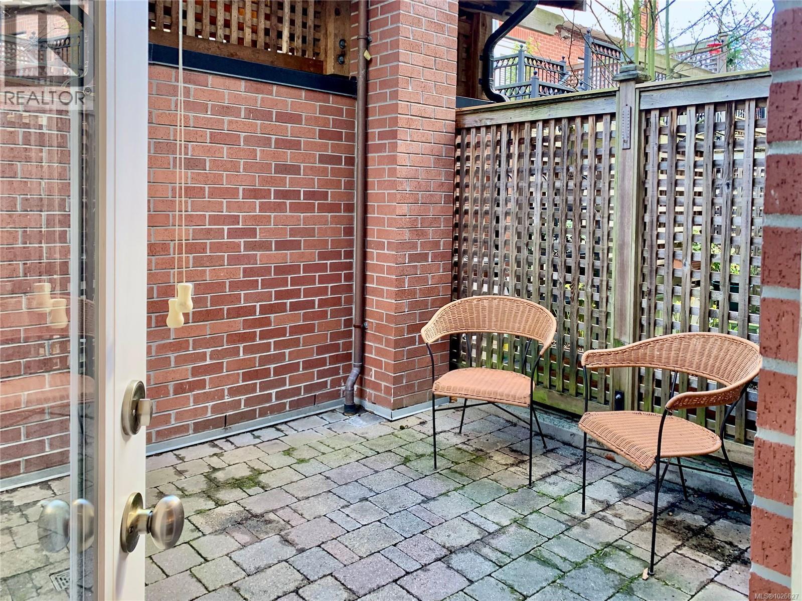 15 675 Superior Street, Victoria