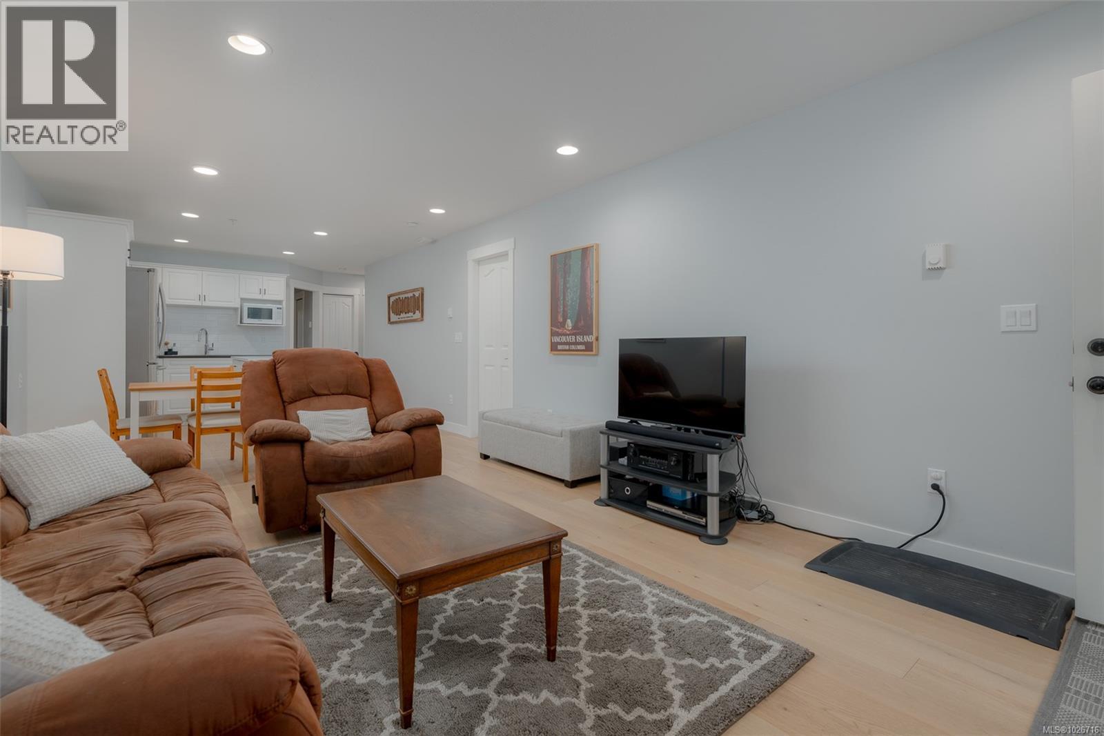 101 211 Victoria Rd, Nanaimo