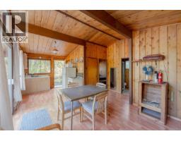 2740 Lakeview Rd, Qualicum Beach, BC V9K2L7 Photo 18