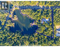 2740 Lakeview Rd, Qualicum Beach, BC V9K2L7 Photo 9