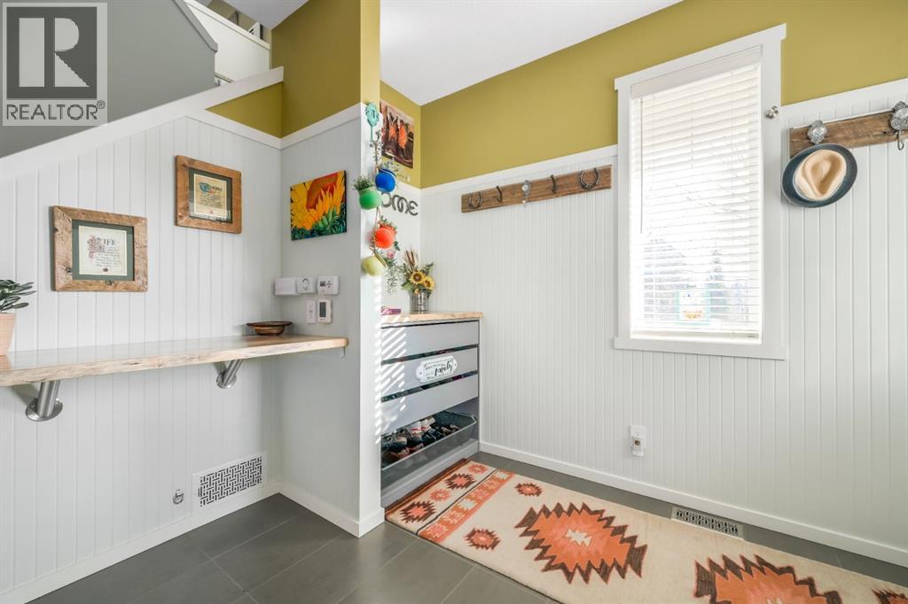 12 Sunrise View, Cochrane