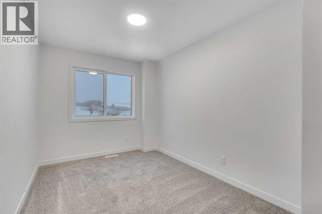 35 Heritage Heath, Cochrane