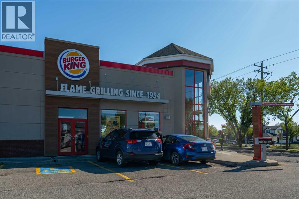 Single Family House for Sale in   Panamount Drive NW Panorama Hills Calgary 