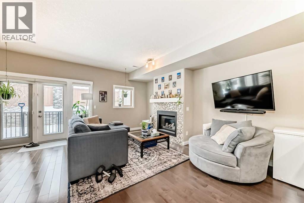 Single Family House for Sale in  Cougar Ridge Landing SW Cougar Ridge Calgary 