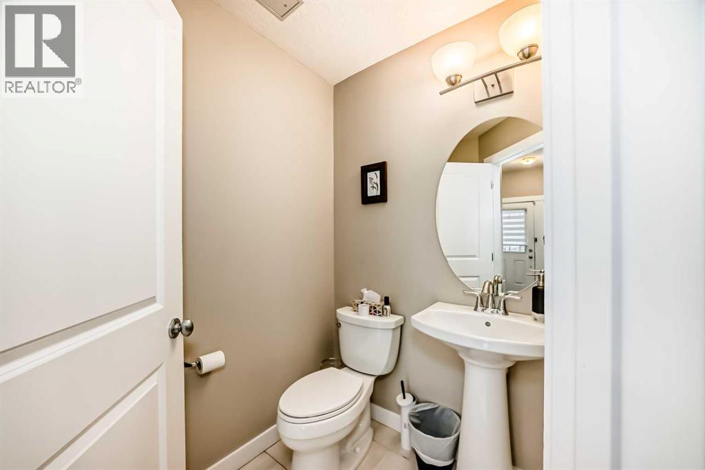 Single Family House for Sale in  Cougar Ridge Landing SW Cougar Ridge Calgary 