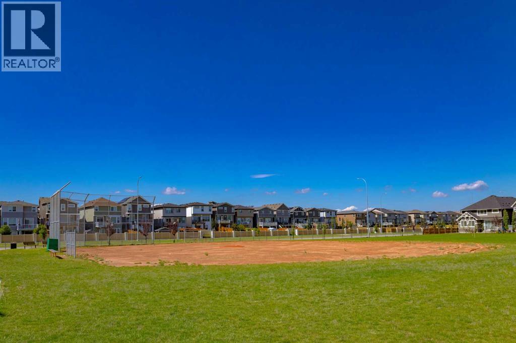 Single Family House for Sale in   Sage Meadows Landing NW Sage Hill Calgary 