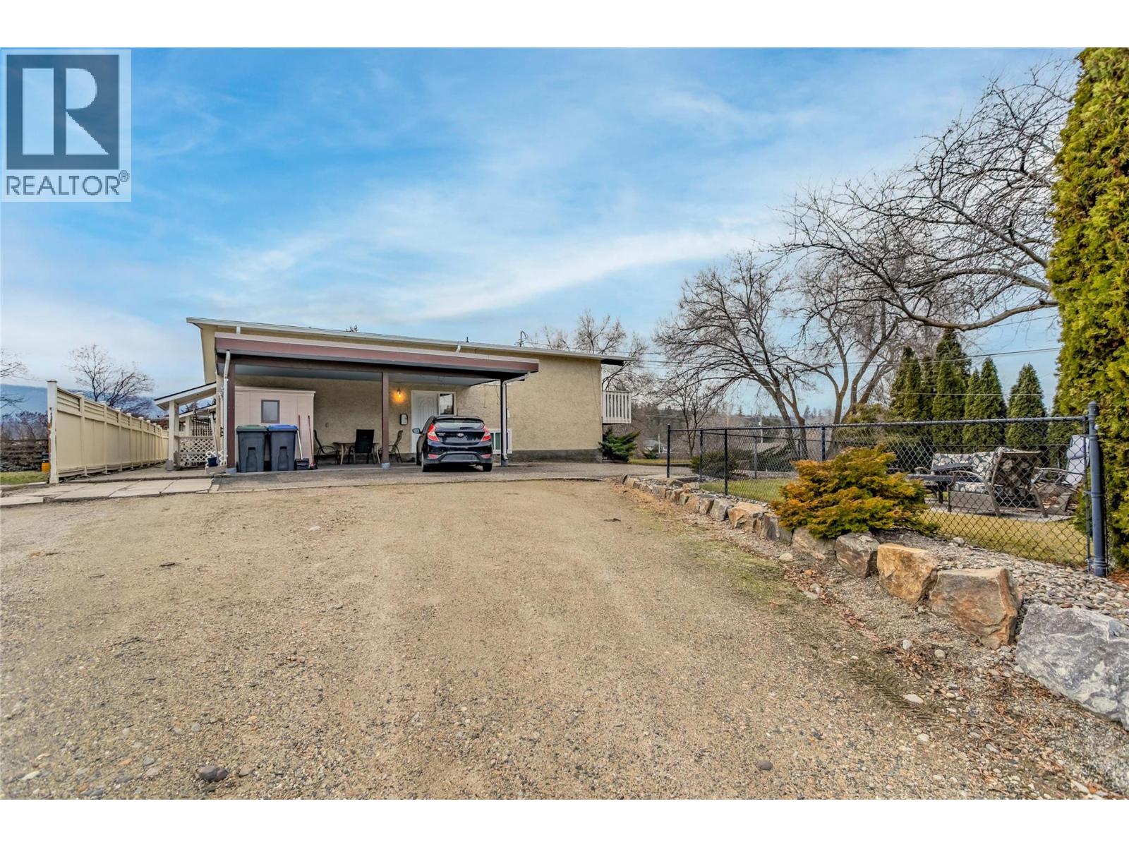  1105 Cactus Road, Kelowna
