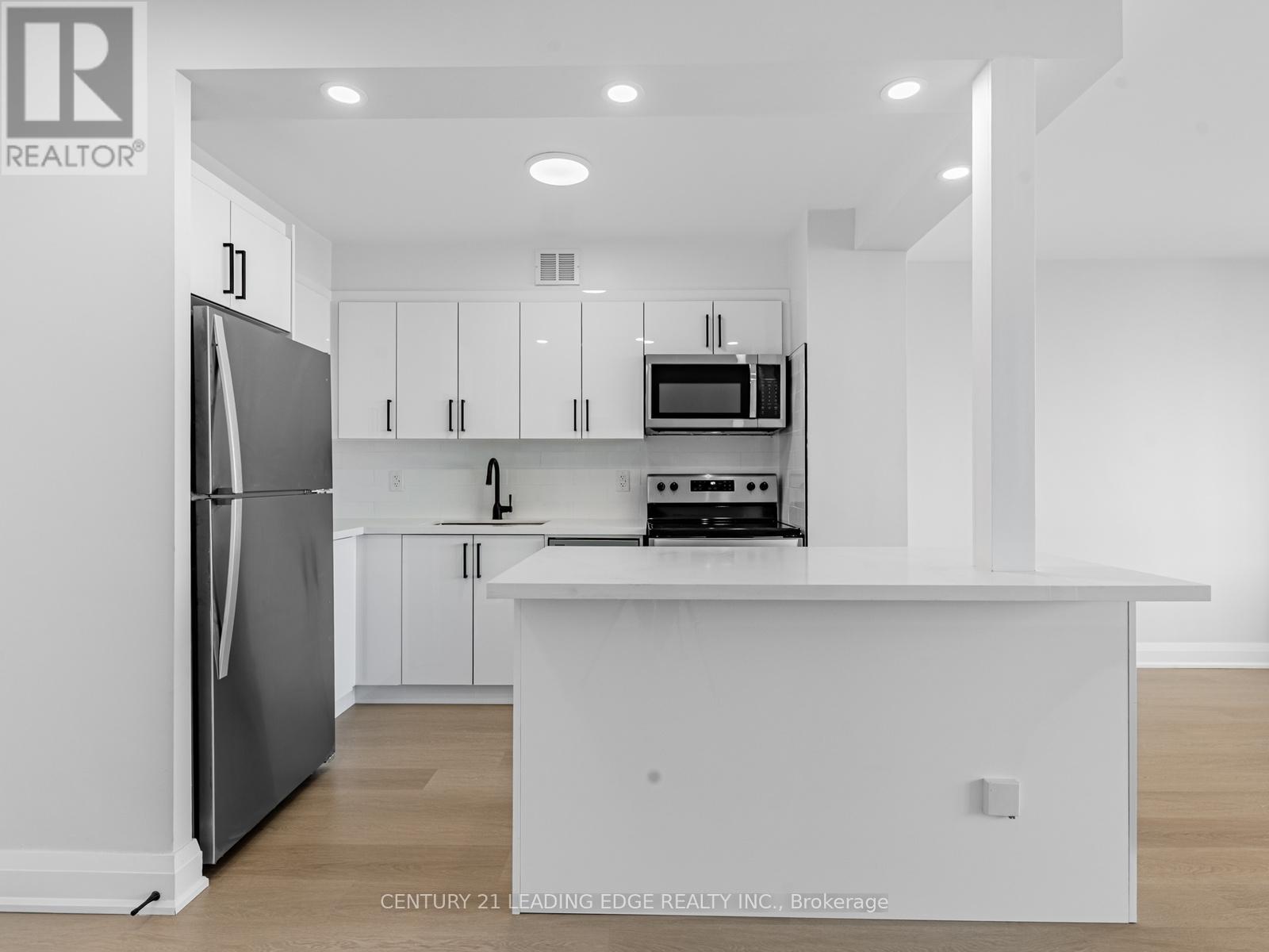 718 - 377 RIDELLE AVENUE - Photo 4 of 26, Toronto (Briar Hill-Belgravia), Ontario