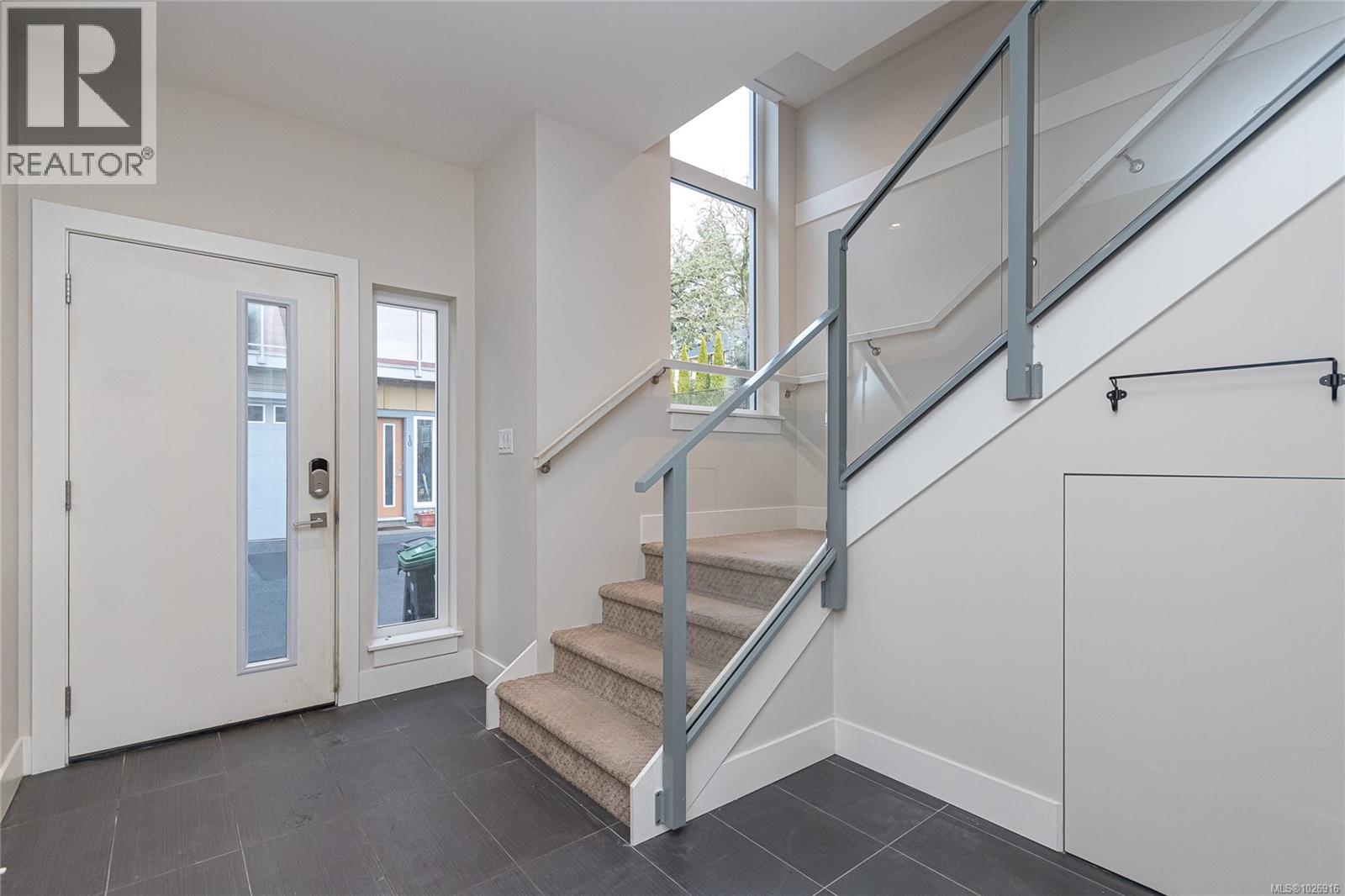 14 235 Island Hwy, View Royal