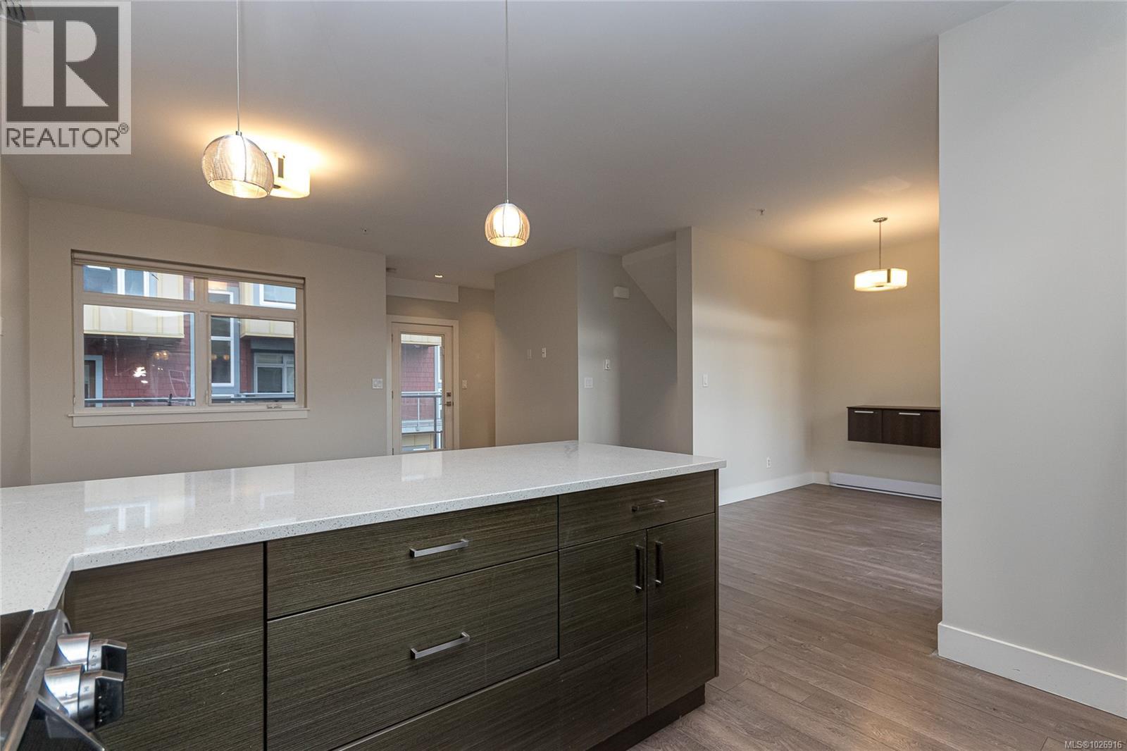 14 235 Island Hwy, View Royal