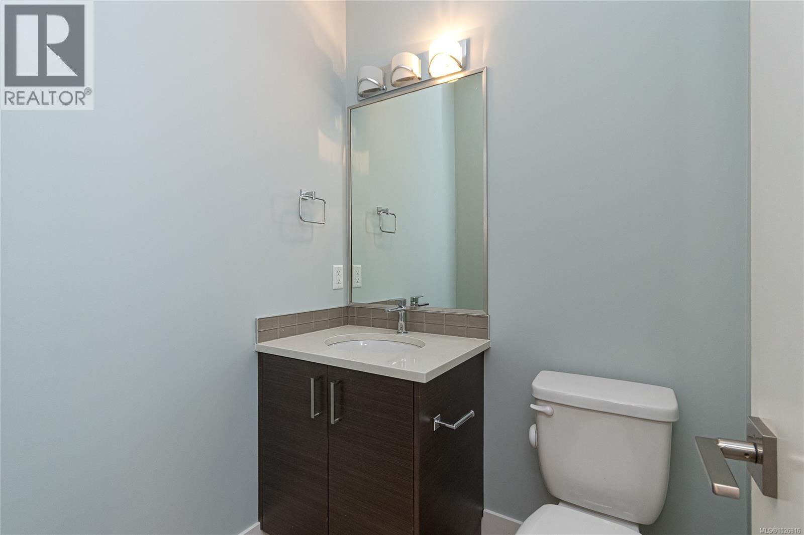 14 235 Island Hwy, View Royal