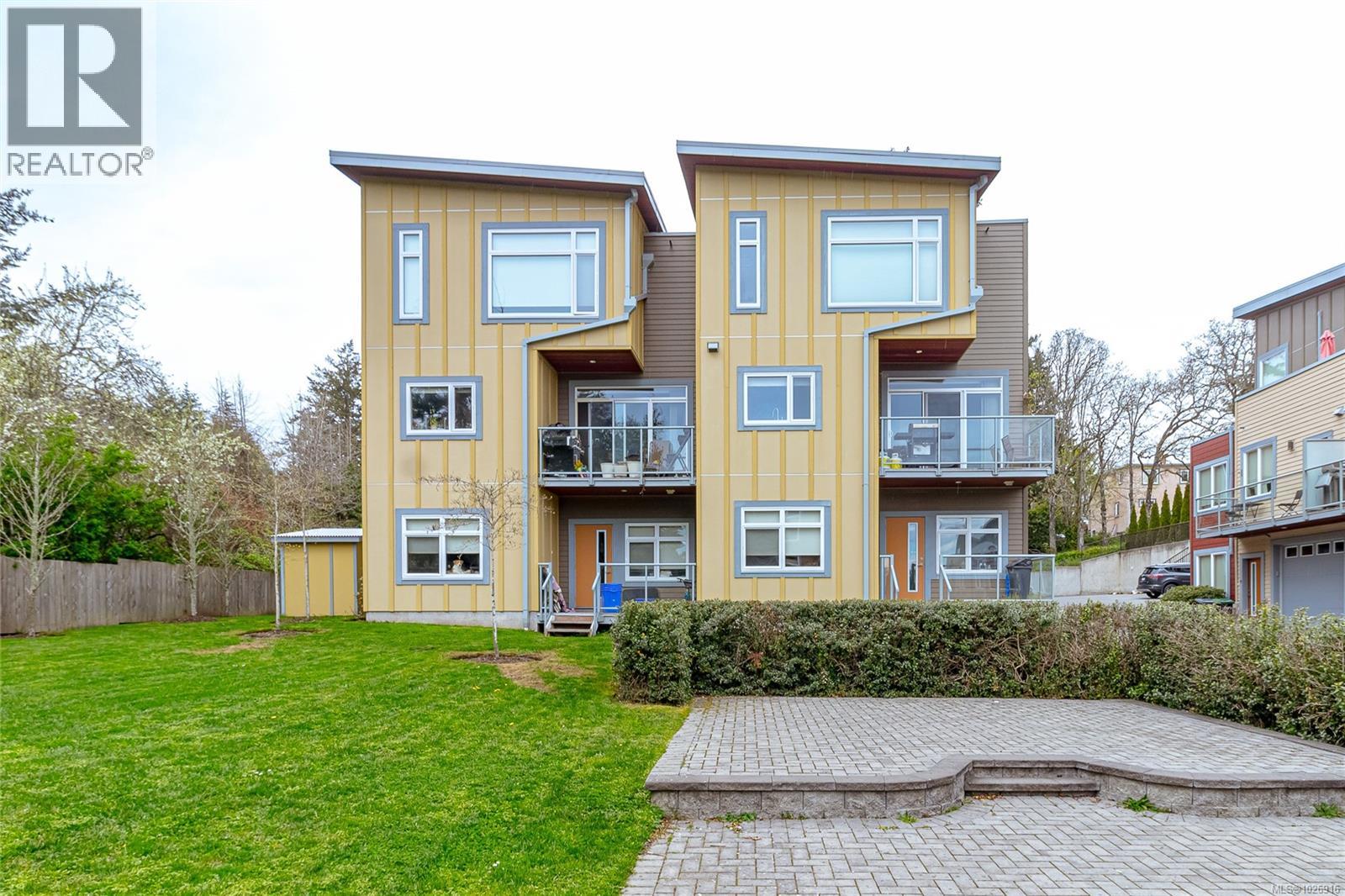 14 235 Island Hwy, View Royal