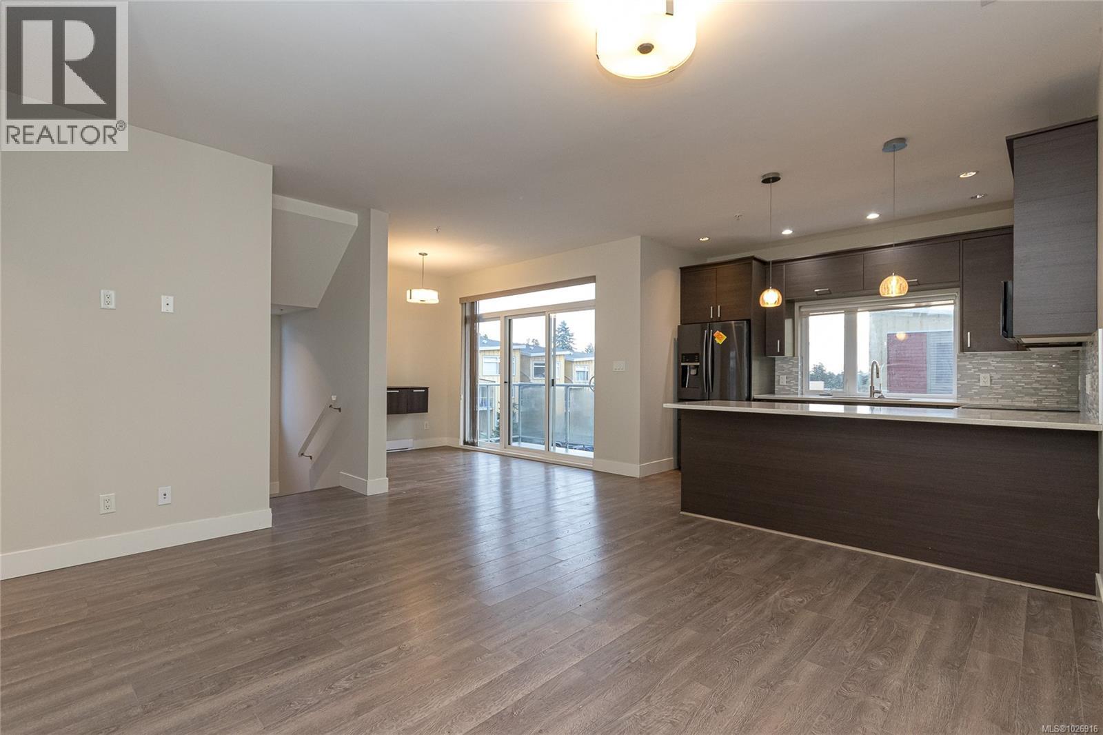 14 235 Island Hwy, View Royal