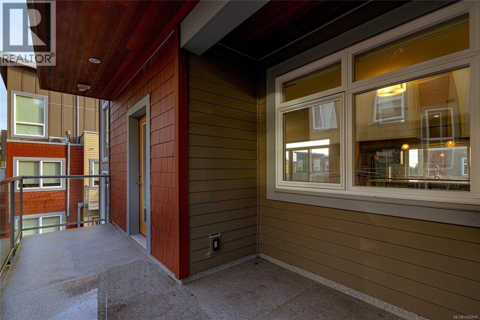 14 235 Island Hwy, View Royal