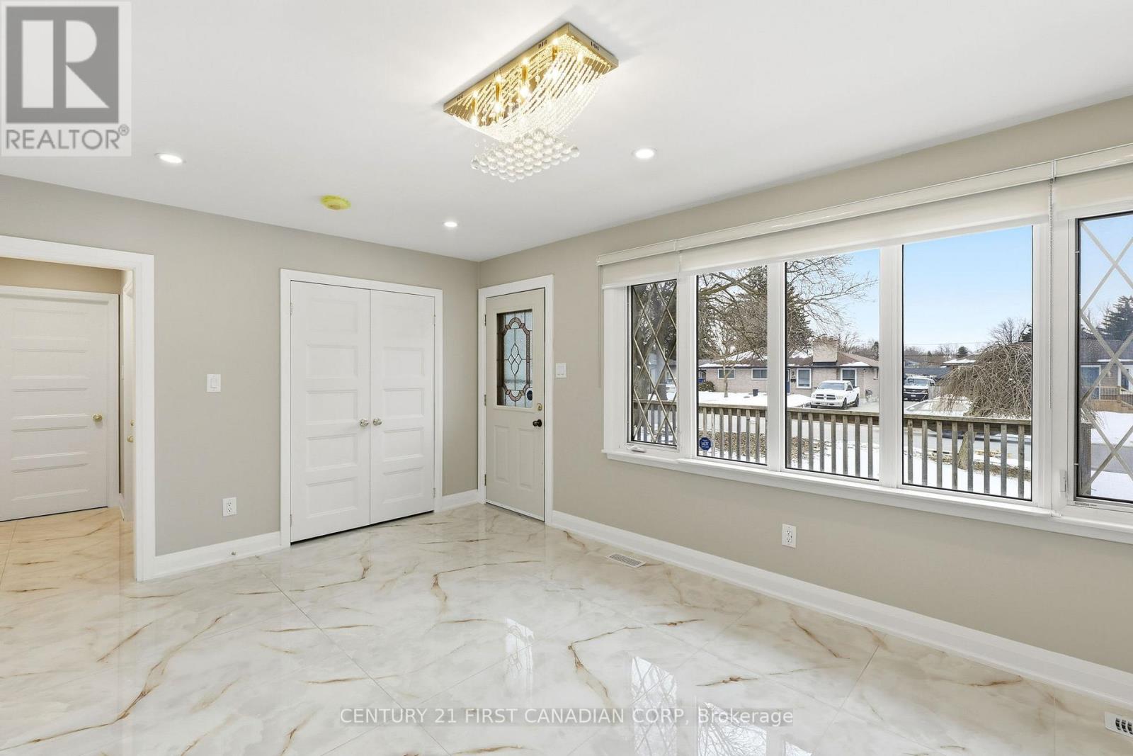 174 Manitoulin photo 5