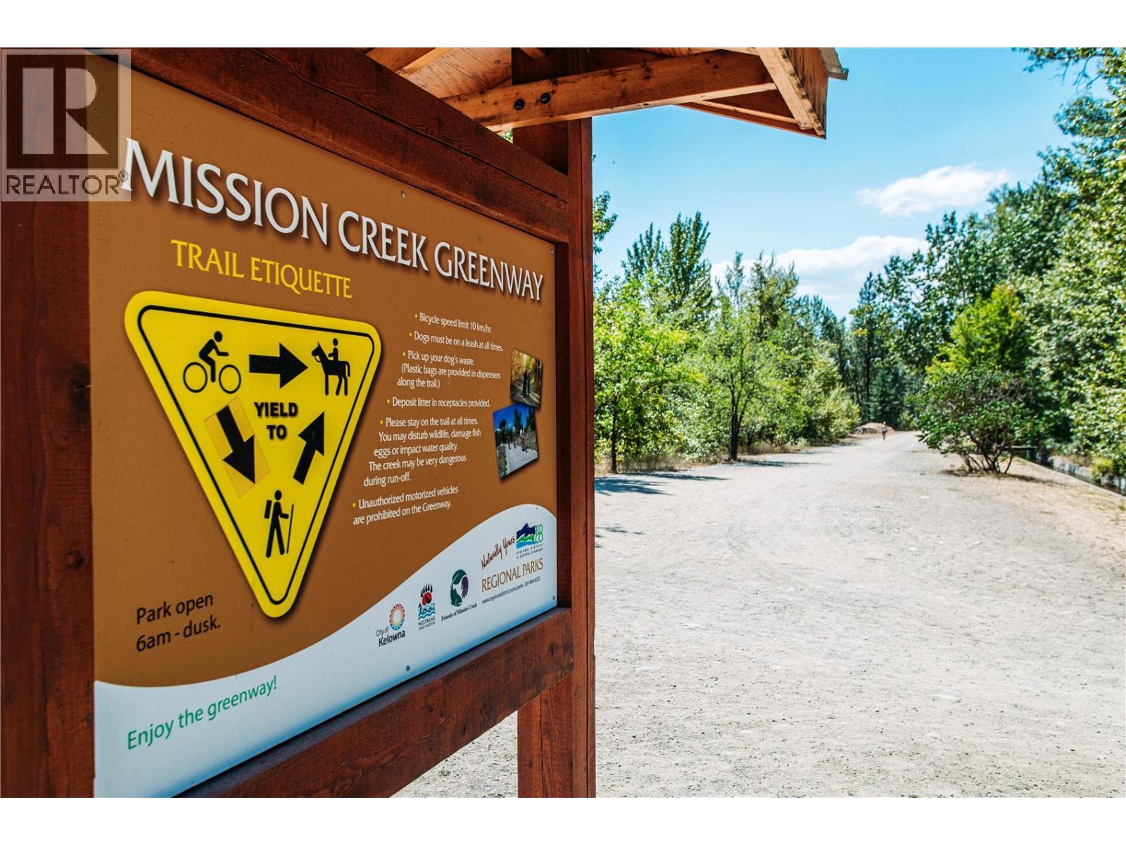  745 Wenric Crescent, Kelowna