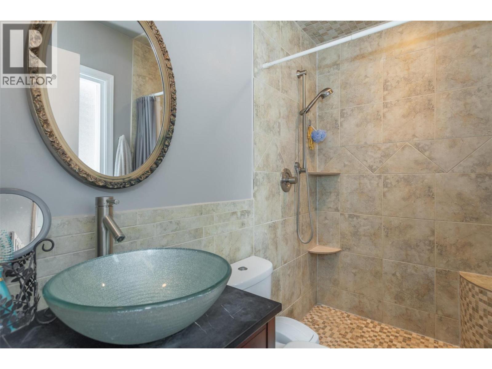  745 Wenric Crescent, Kelowna