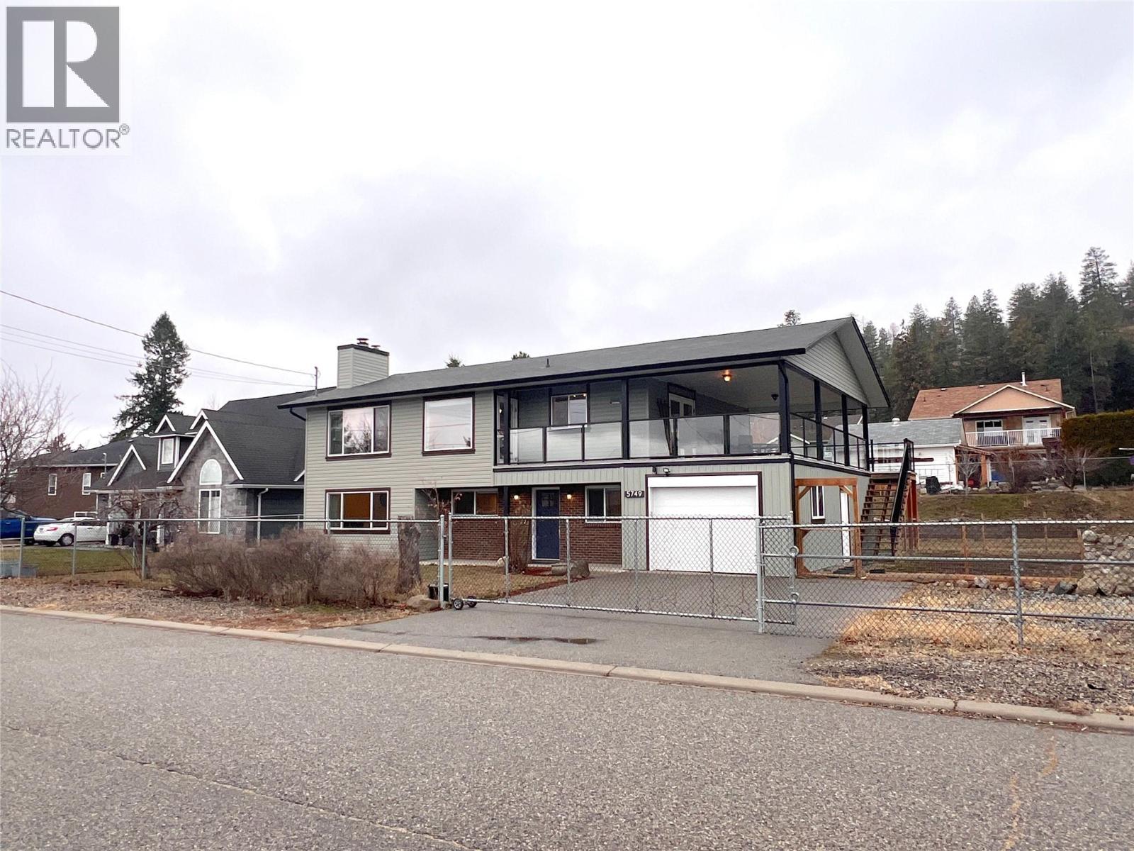  5749 MacKenzie Road, Peachland